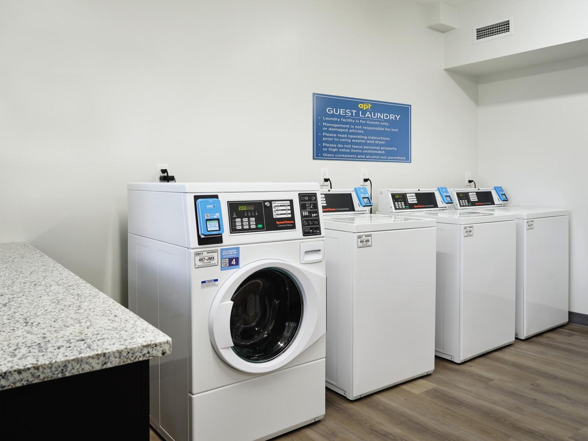 Stayapt Suites Pensacola-Uwf/Florida Hospital Area Ferry Pass Экстерьер фото